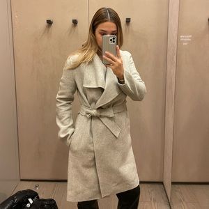 Grey Zara wool coat. Perfect for fall and spring seasons. Transitional weight.